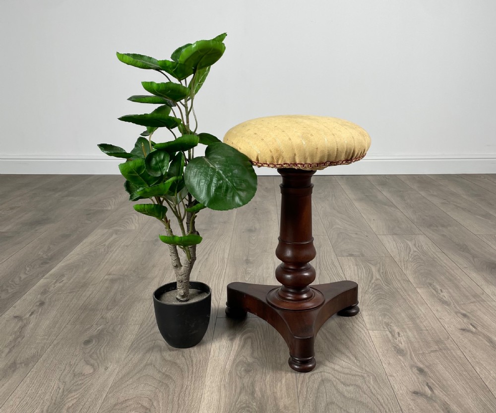 Antique 19th Century Piano Stool In Mahogany 