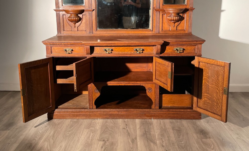Antique 19th Century Mirror Back Sideboard In Oak  View XVII