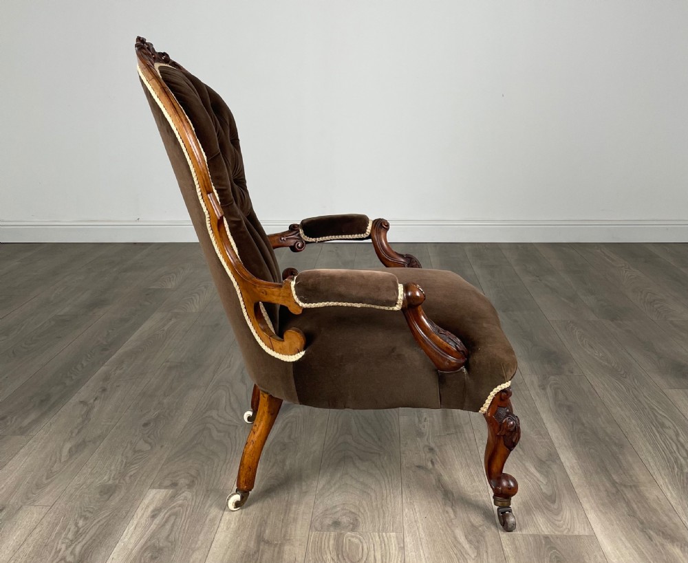 Antique 19th Century Victorian Armchair In Walnut  View VI