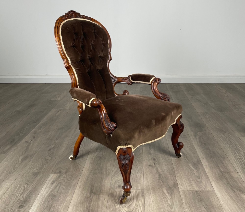 Antique 19th Century Victorian Armchair In Walnut  View VII