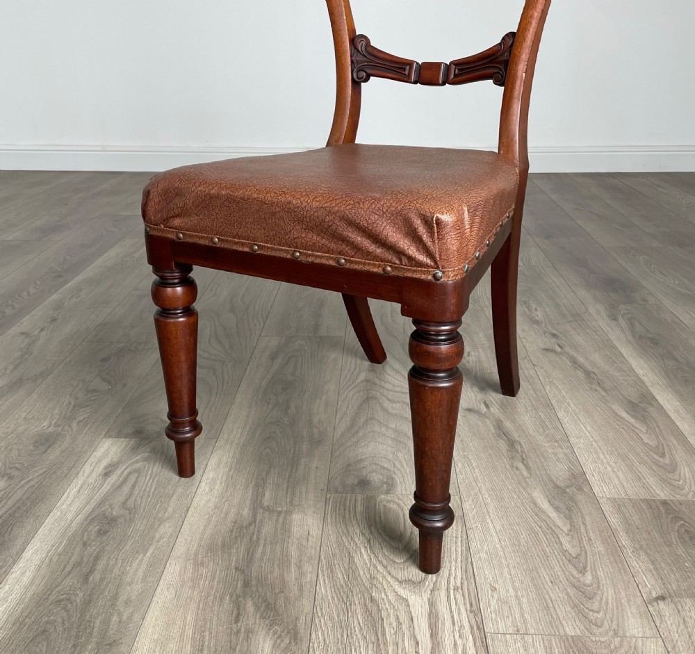 Antique 19th Century Set Of 6 Dining Chairs In Mahogany  View V