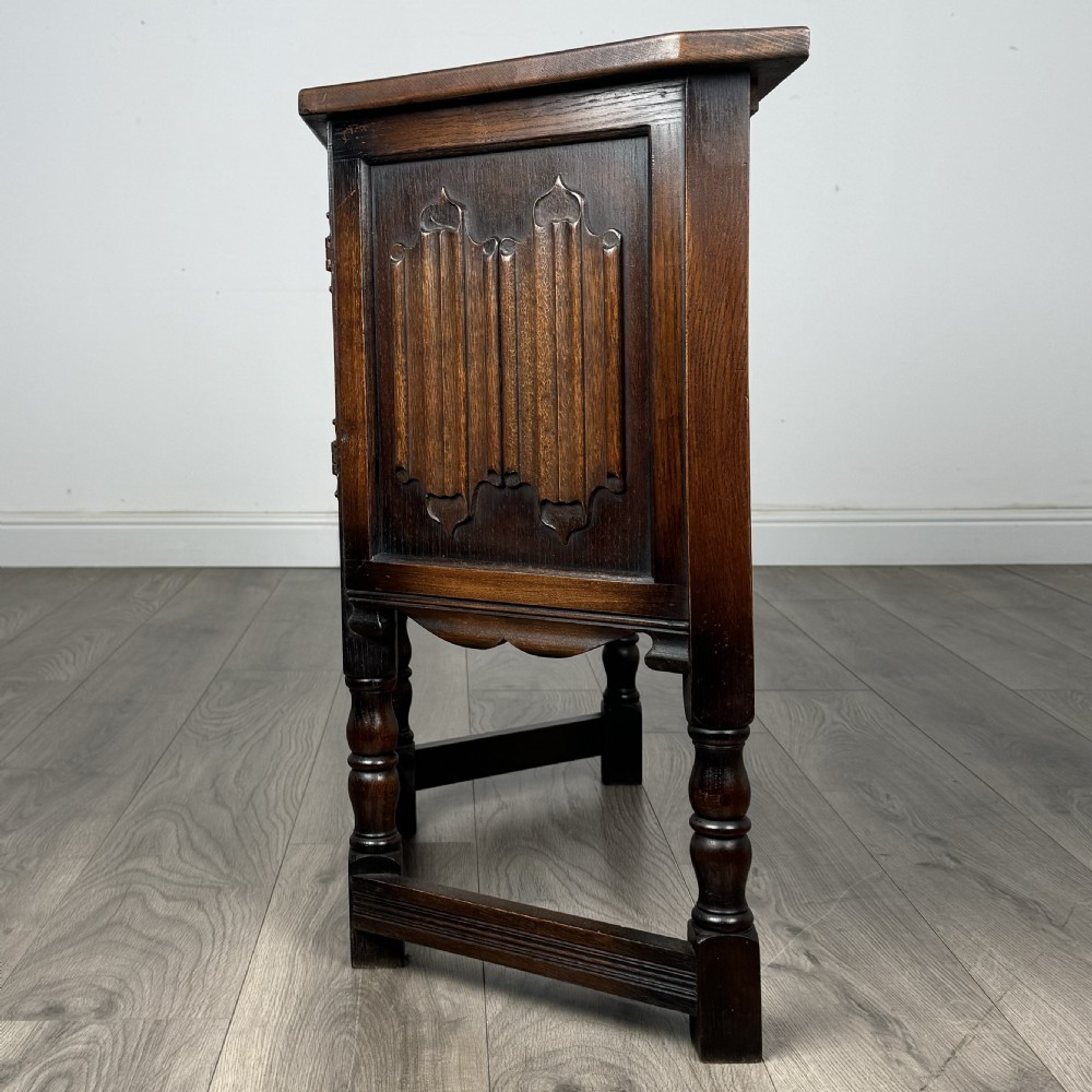 Antique Small 20th Century Old Charm Cupboard In Oak  View III