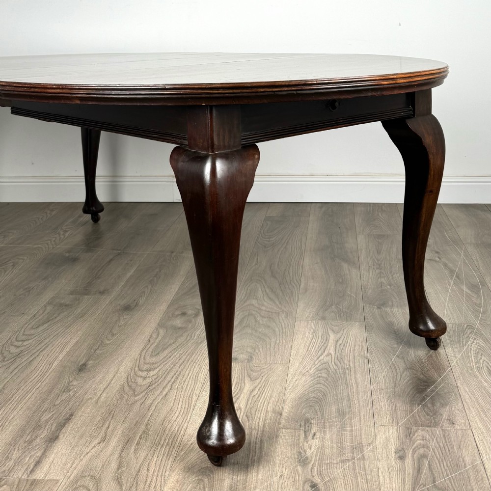 Antique 20th Century Queen Anne Style Dining Table View VII