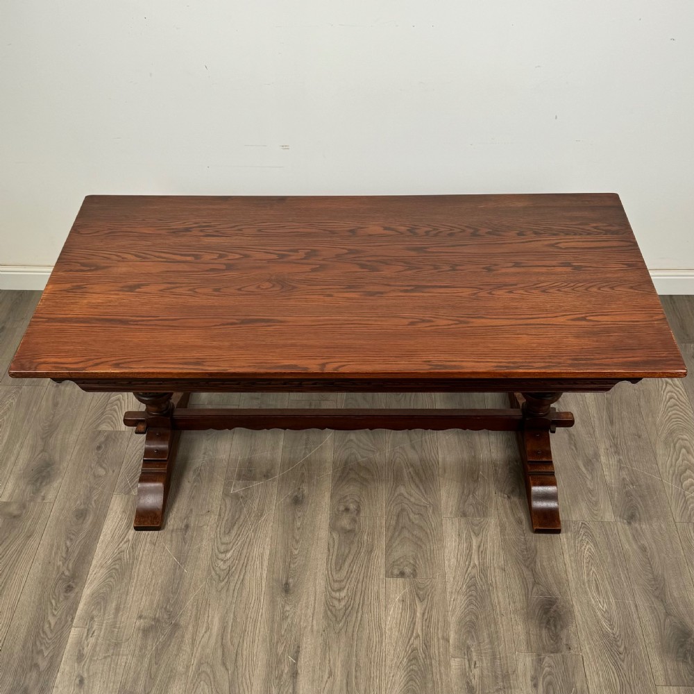 Antique 20th Century Old Charm Dining Table In Oak View IV