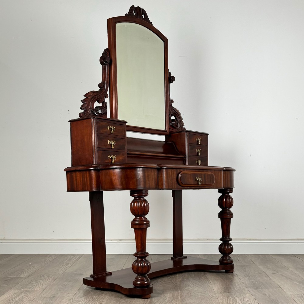  Antique 19th Century Dutchess Dressing Table In Mahogany View VIII