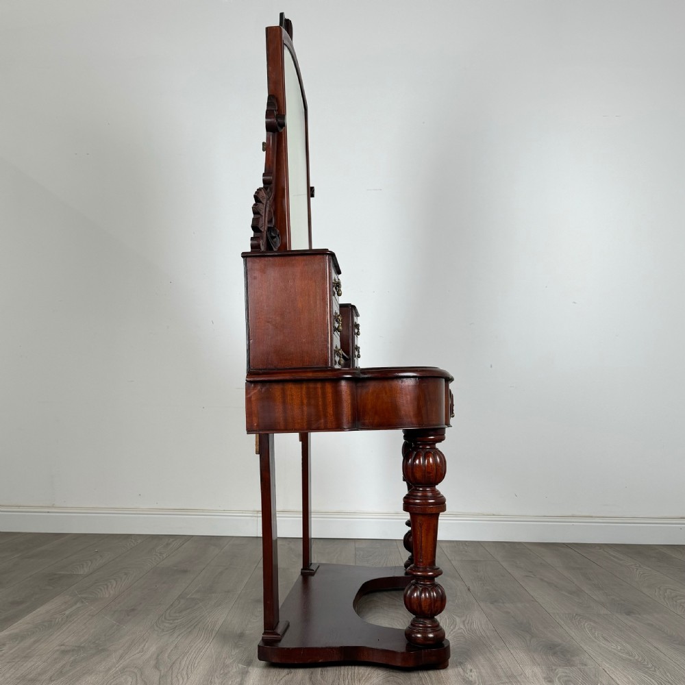  Antique 19th Century Dutchess Dressing Table In Mahogany View XVII