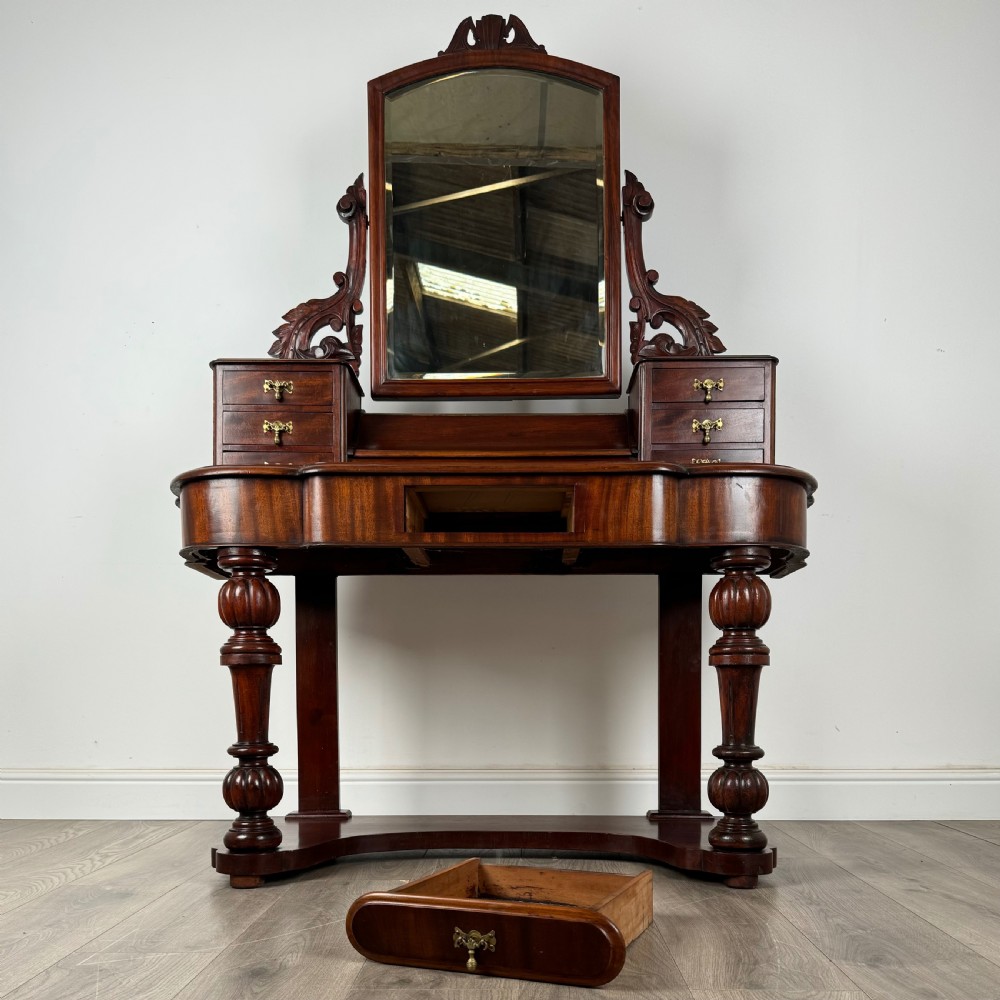  Antique 19th Century Dutchess Dressing Table In Mahogany View XX