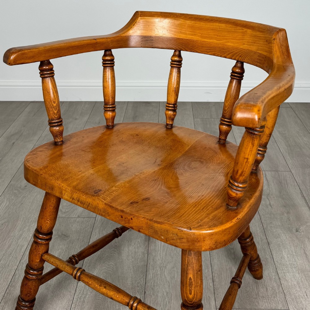  Antique 20th Century Smokers Bow Chair In Elm View IX
