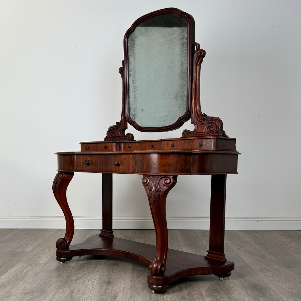 Antique 19th Century Dutchess Dressing Table In Mahogany View II