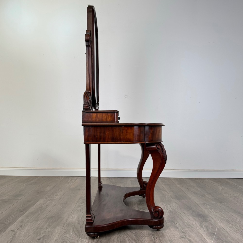 Antique 19th Century Dutchess Dressing Table In Mahogany View VII