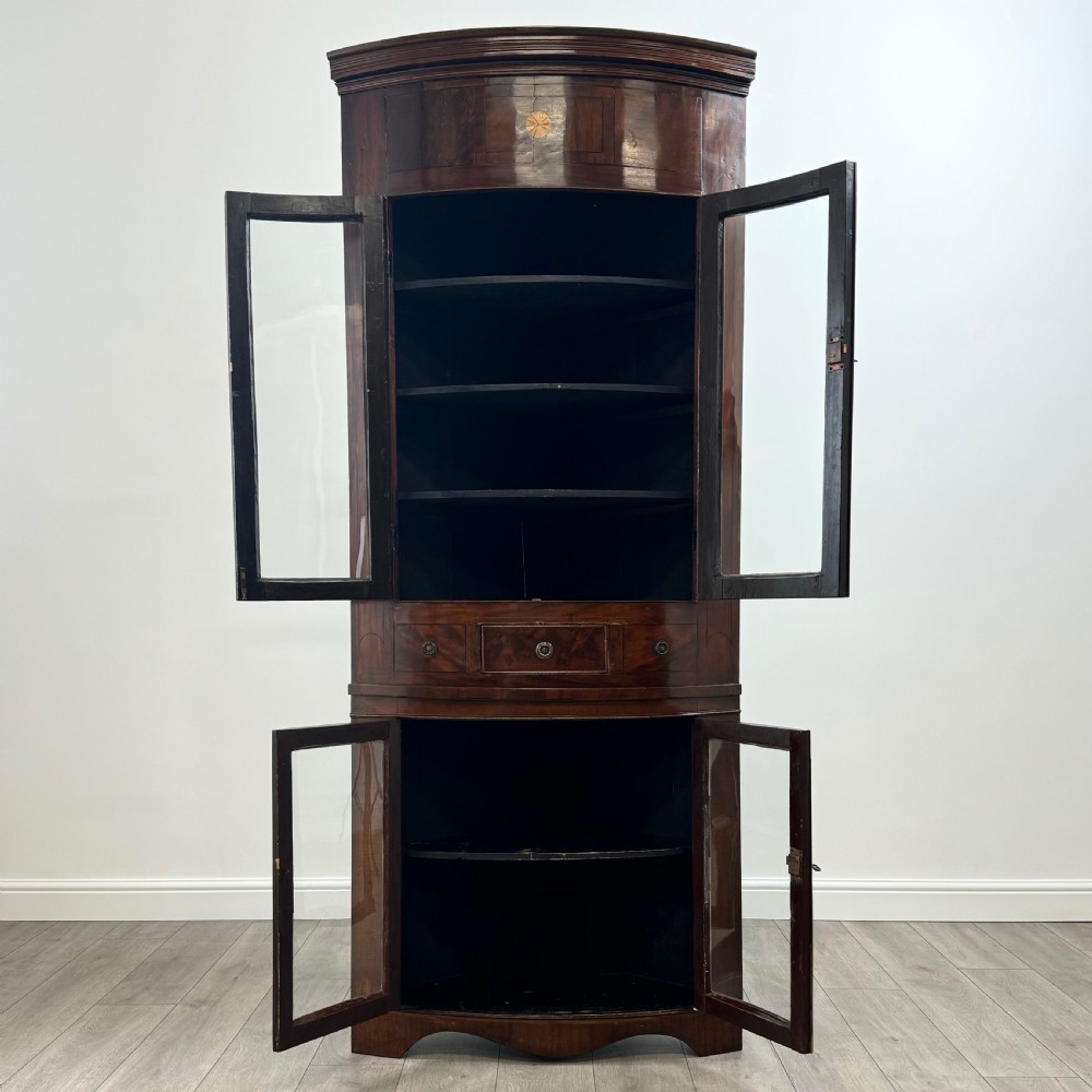 Antique 18th Century Bow Front Corner Cabinet In Mahogany View II