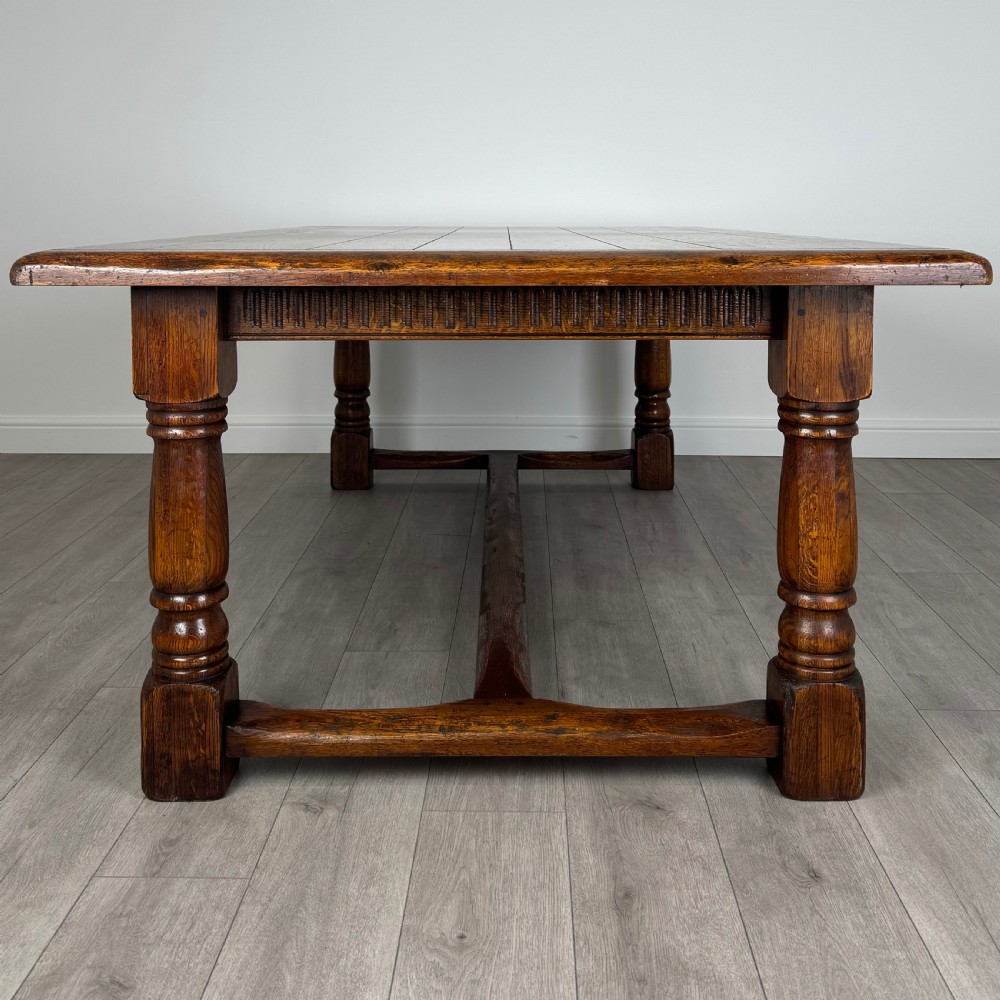 Antique 20th Century Large Oak Dining Table Of Good Quality View III