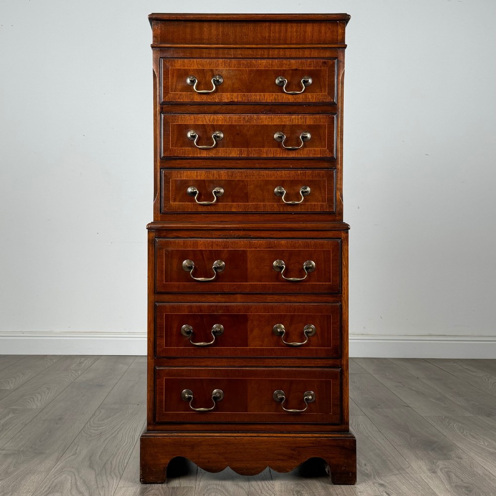 Antique 20th Century Small Chest On Chest In Mahogany 