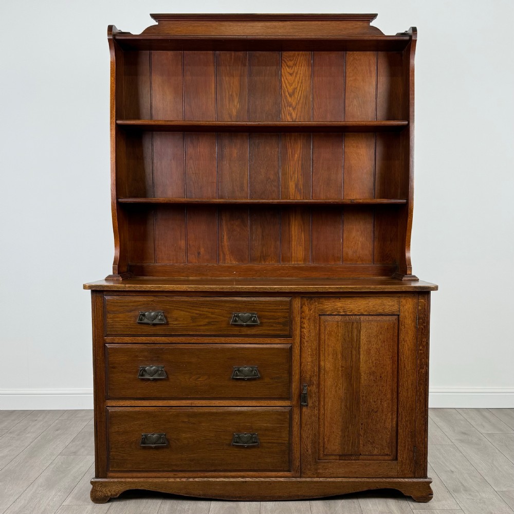  Antique 20th Century Good Quality Dresser In Oak 
