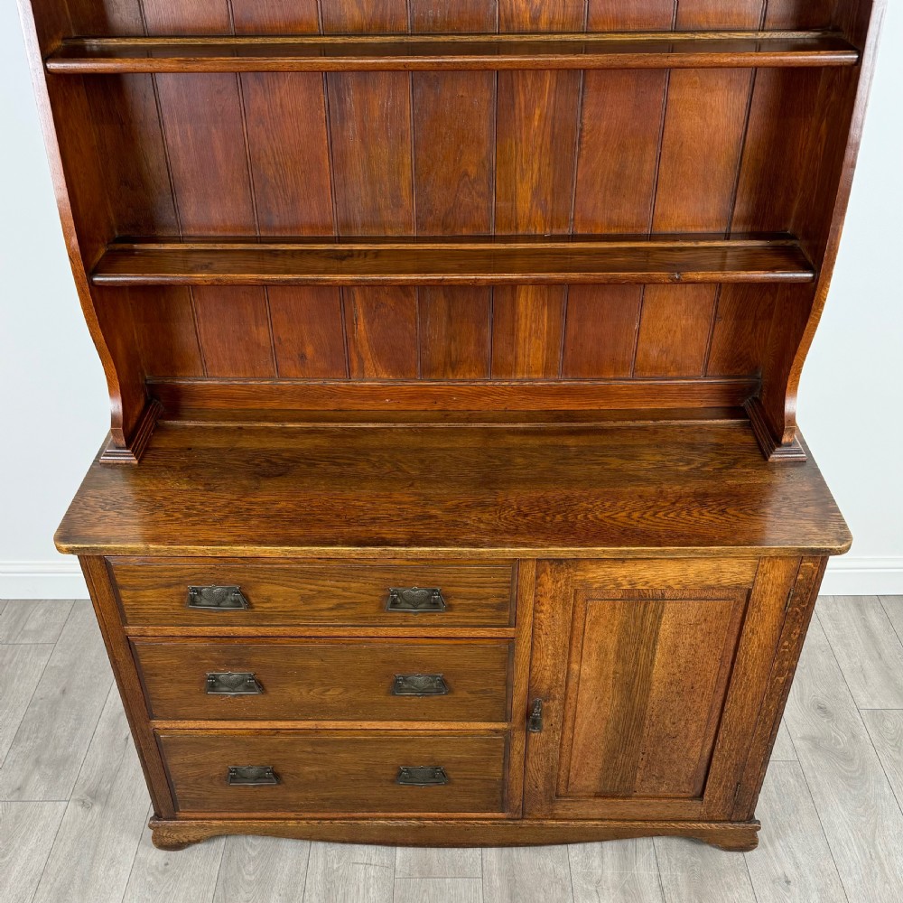  Antique 20th Century Good Quality Dresser In Oak 
 View X