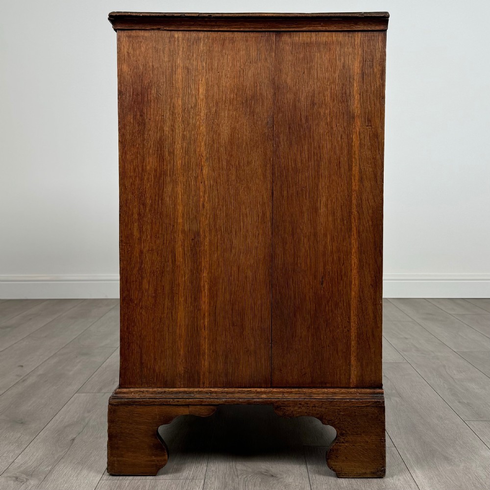 Antique 18th Century Good Quality Oak Chest Of Drawers  View III
