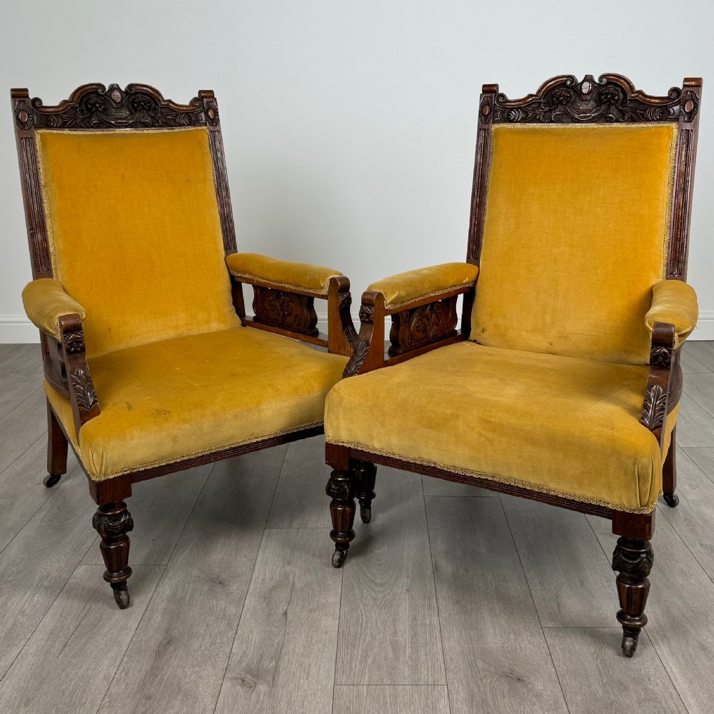 Antique 20th Century Pair Of Carved Oak Armchairs 