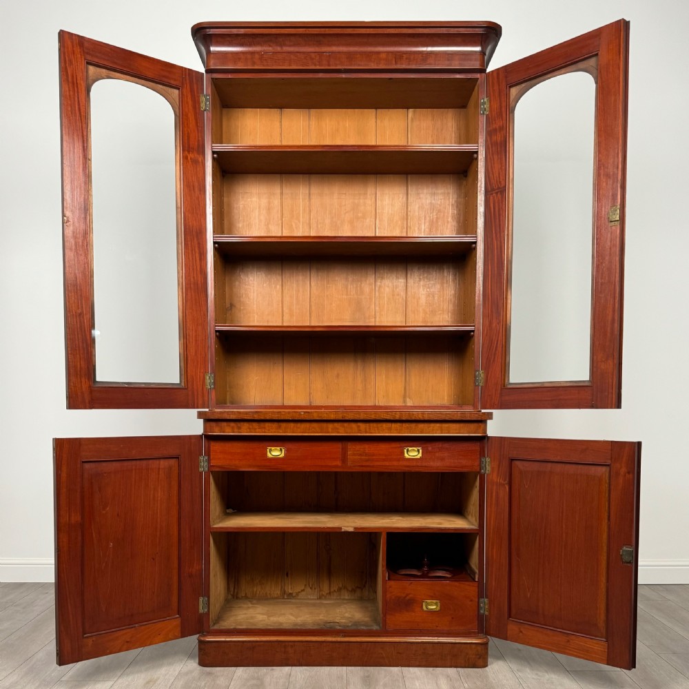 Antique 19th Century Fine Quality Bookcase In Mahogany  View III