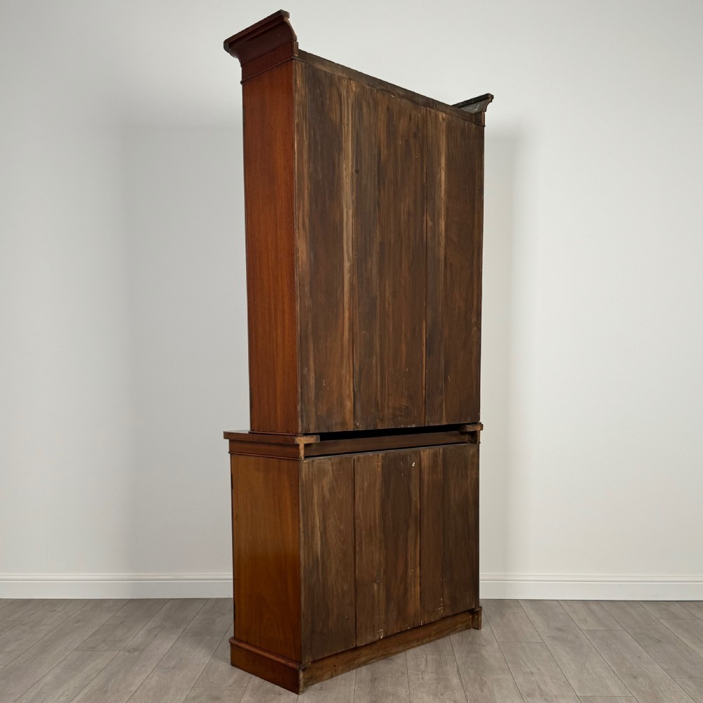 Antique 19th Century Fine Quality Bookcase In Mahogany  View VI