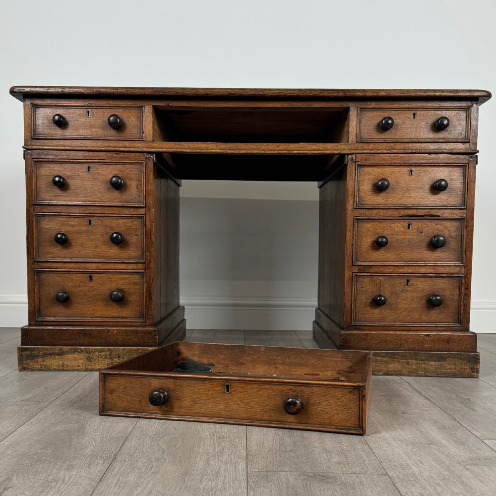 Antique 19th Century Pedestal Desk In Oak  View X