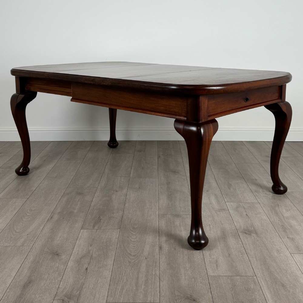  Antique 20th Century Queen Anne Style Mahogany Dining Table 