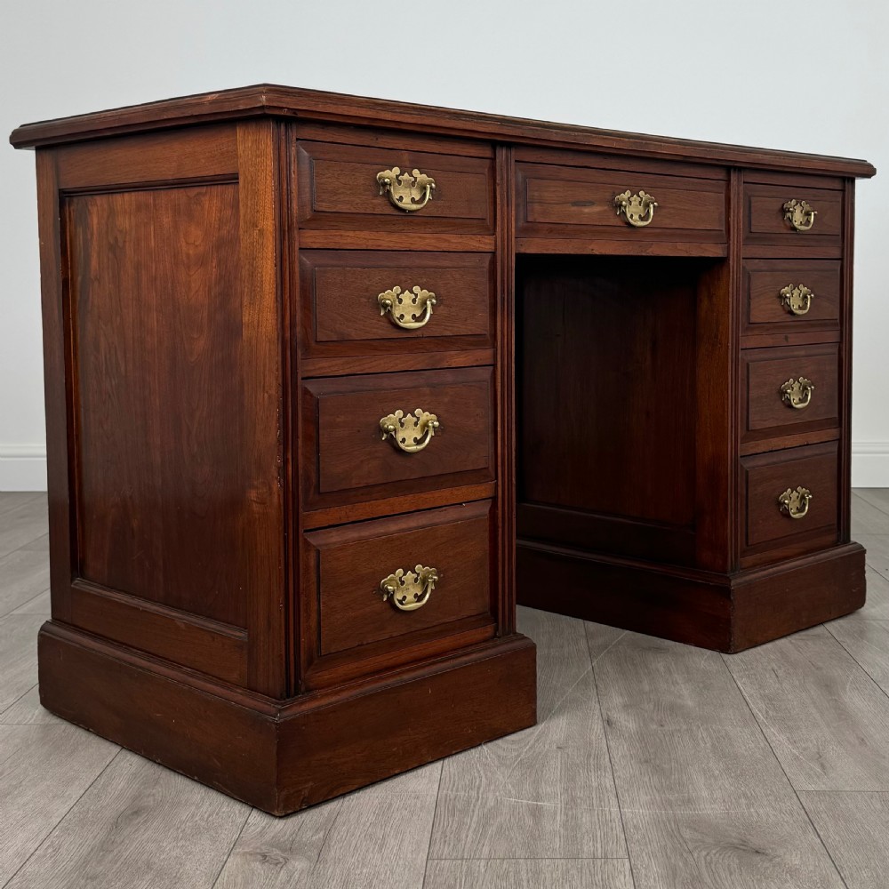  Antique 20th Century Pedestal Desk In Walnut 
 View VIII