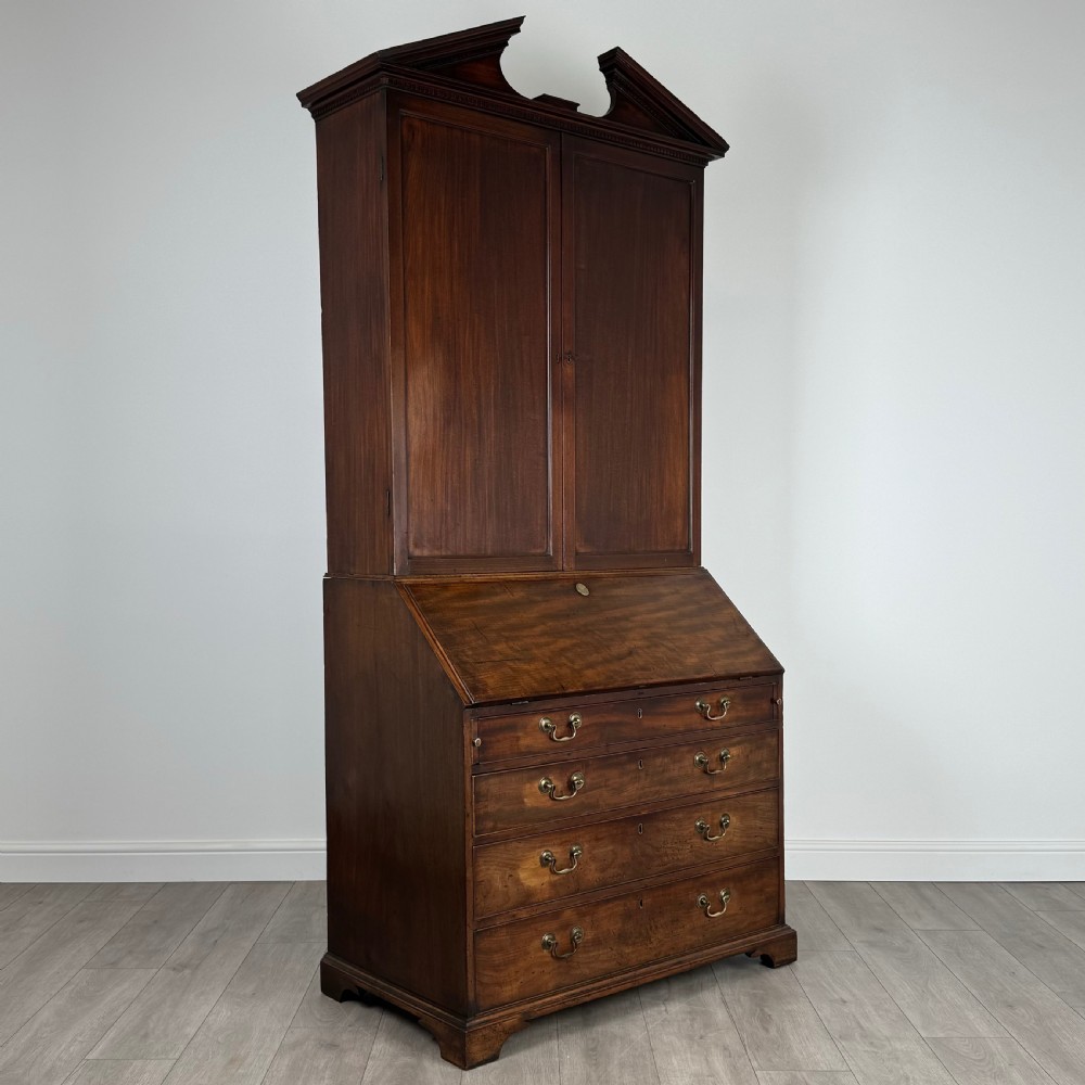 Antique 18th Century Fine Quality Bureau Bookcase In Mahogany View IX