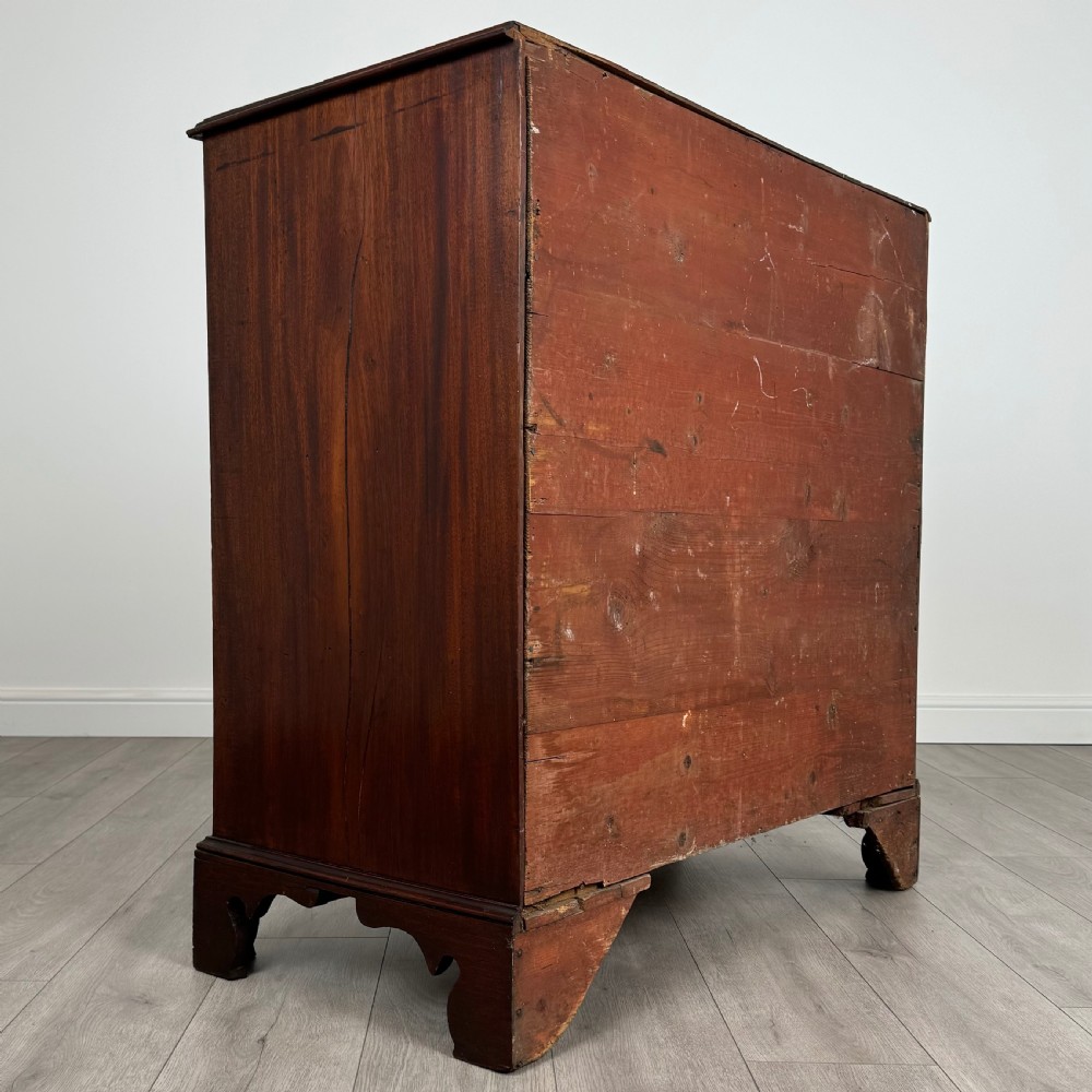 Antique 18th Century Fine Quality Chest Of Drawers In Mahogany  View IV
