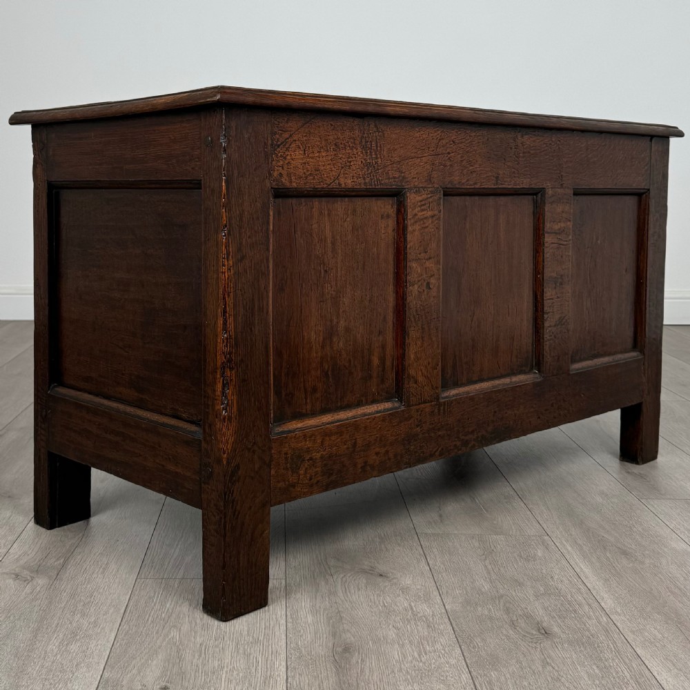 Antique 18th Century Fine Quality Coffer / Blanket Box In Oak  View IX