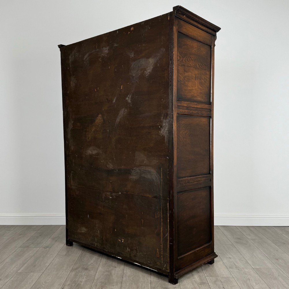 Antique 20th Century Fine Quality Wardrobe In Oak  View VII