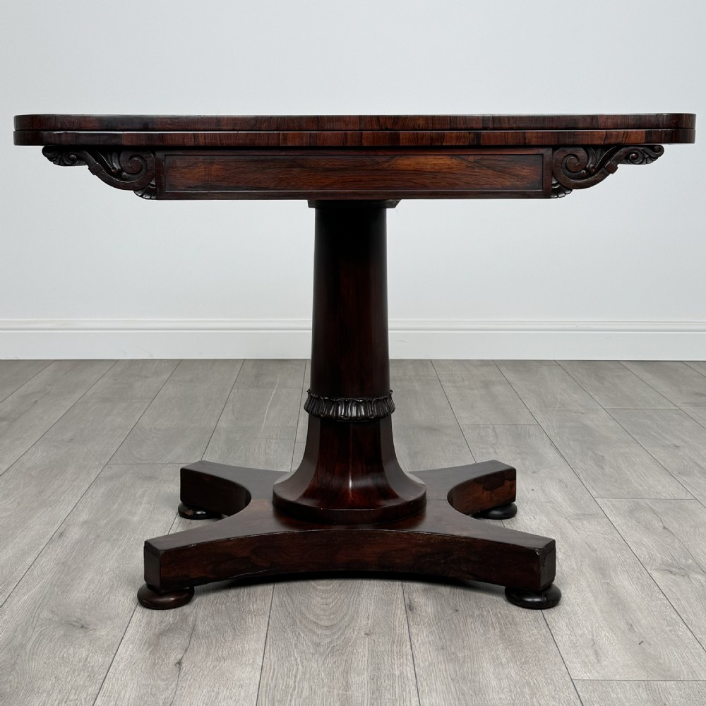 Antique 19th Century Card Table Of Good Quality In Rosewood 