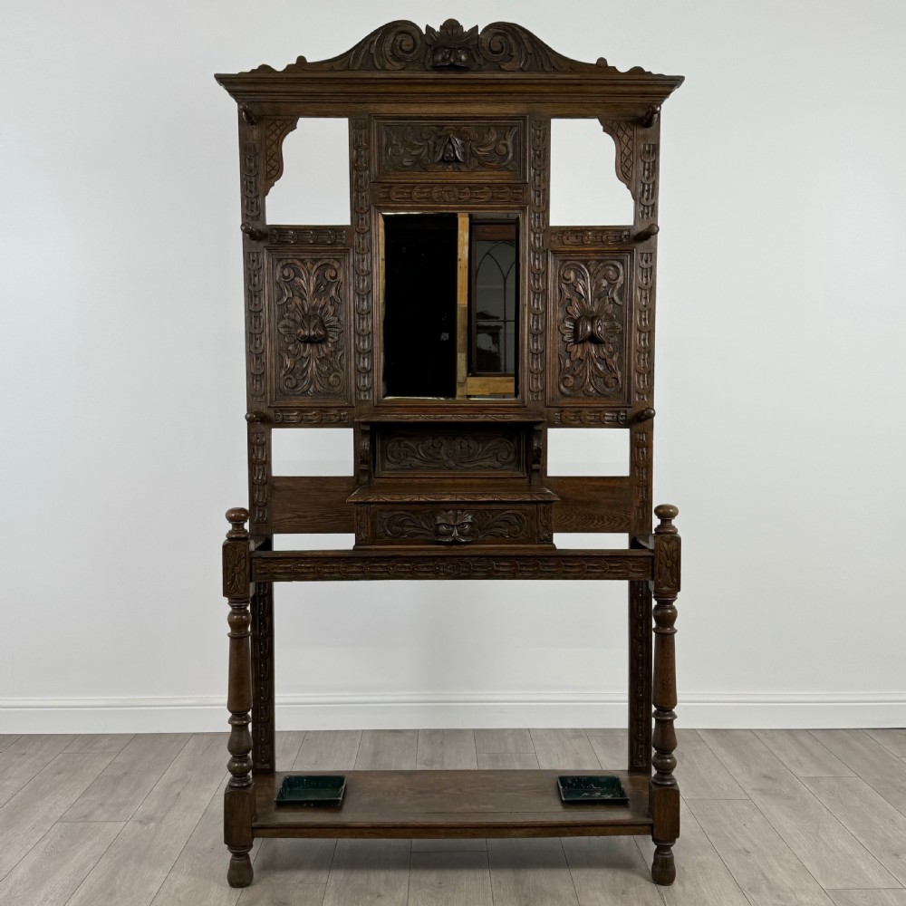 Antique 19th Century Fine Quality Carved Oak Hall Stand 