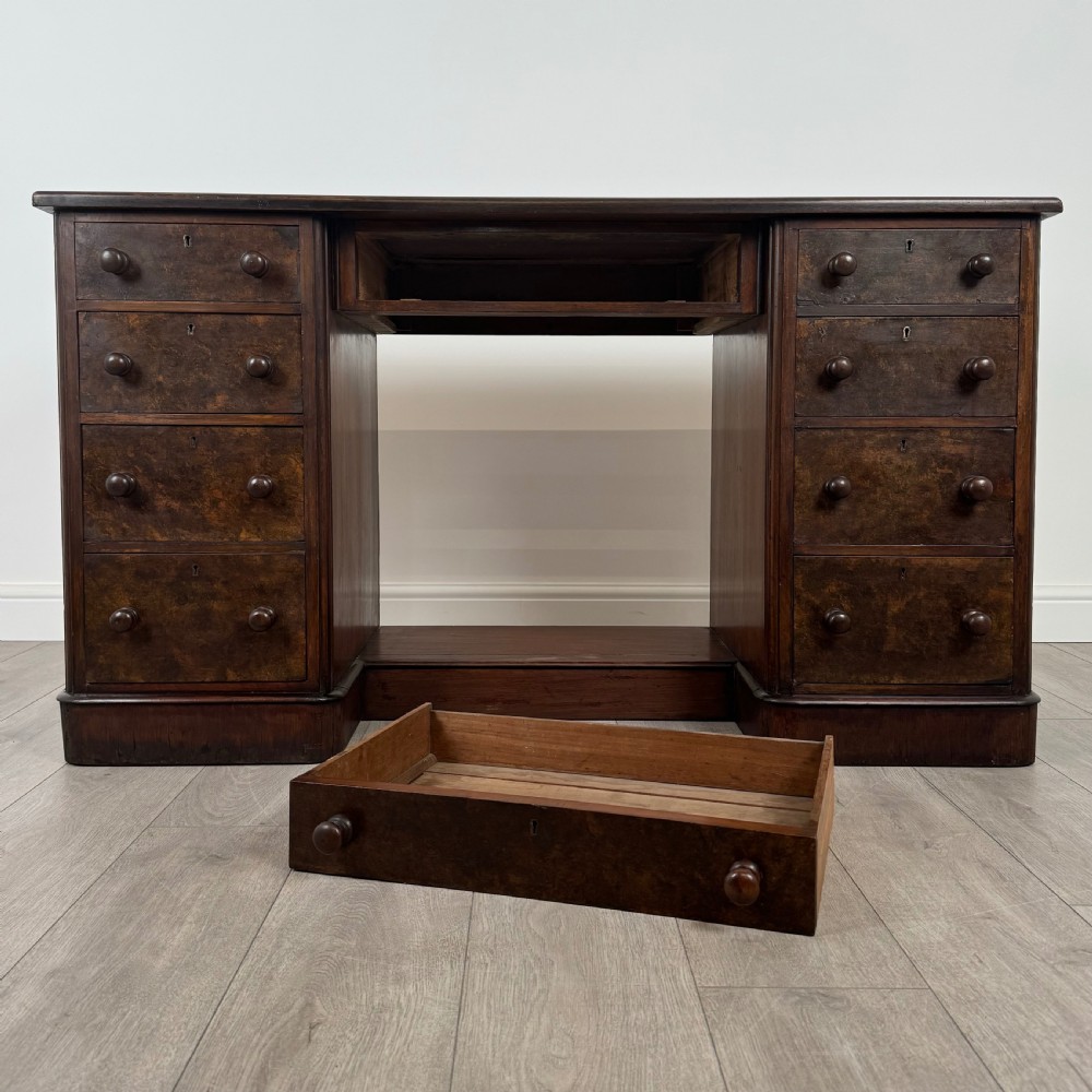  Antique 19th Century Pedestal Desk In Walnut  View XI