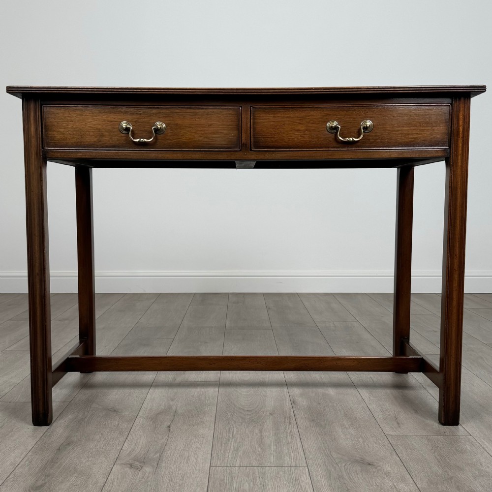  Antique 20th Century Writing Table In Mahogany 