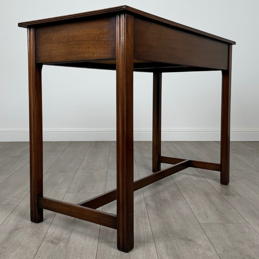  Antique 20th Century Writing Table In Mahogany  View IV