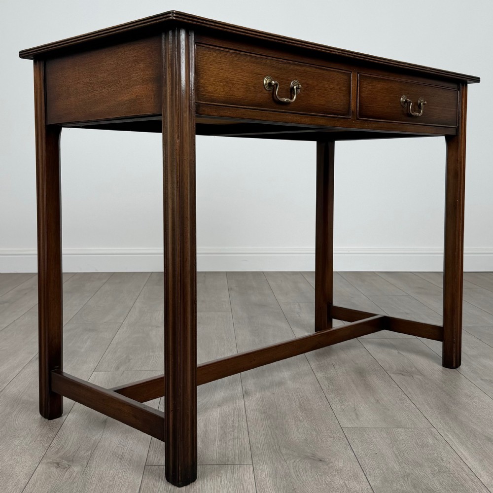  Antique 20th Century Writing Table In Mahogany  View VII