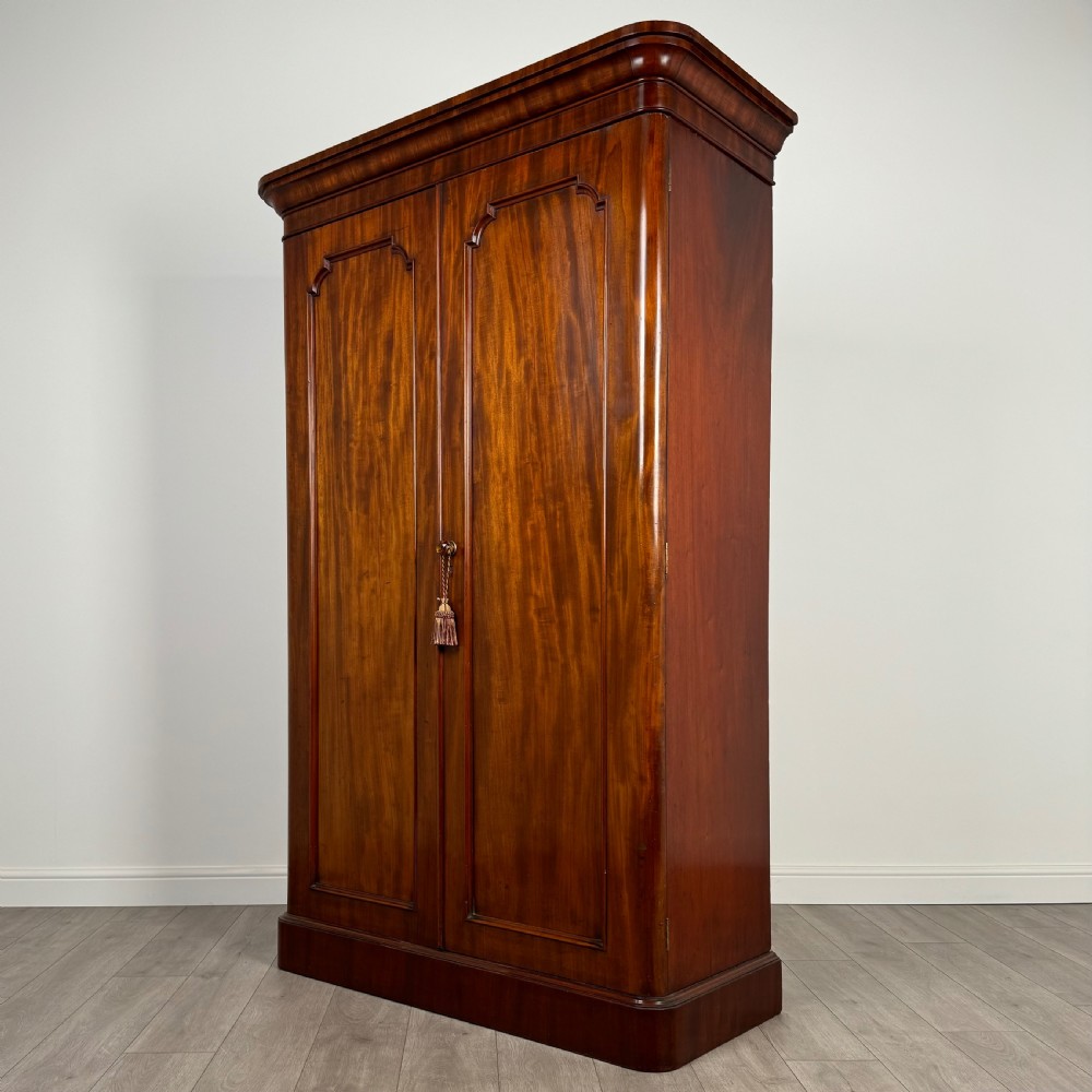 Antique 19th Century Mahogany Wardrobe Of Good Quality  View III