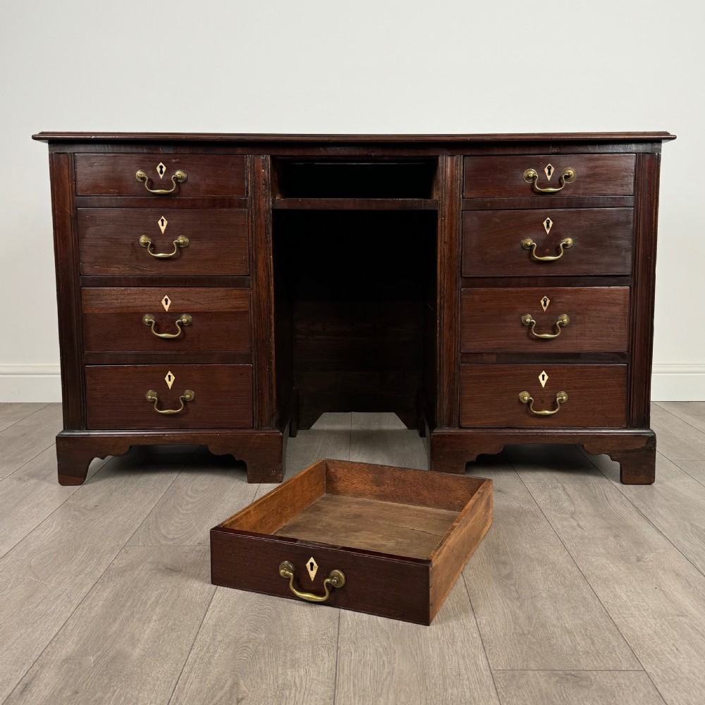 Antique 19th Century Good Quality Desk In Mahogany  View X