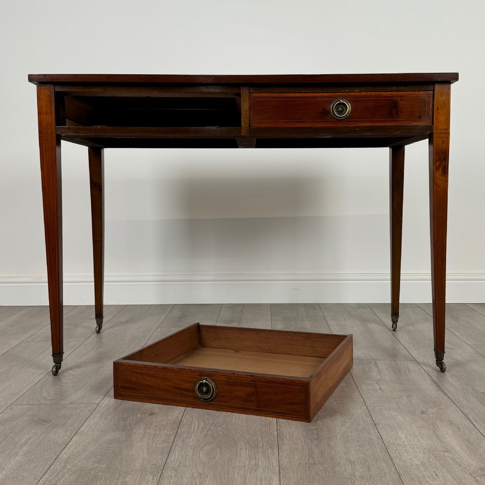  Antique 20th Century Writing Table In Mahogany  View X