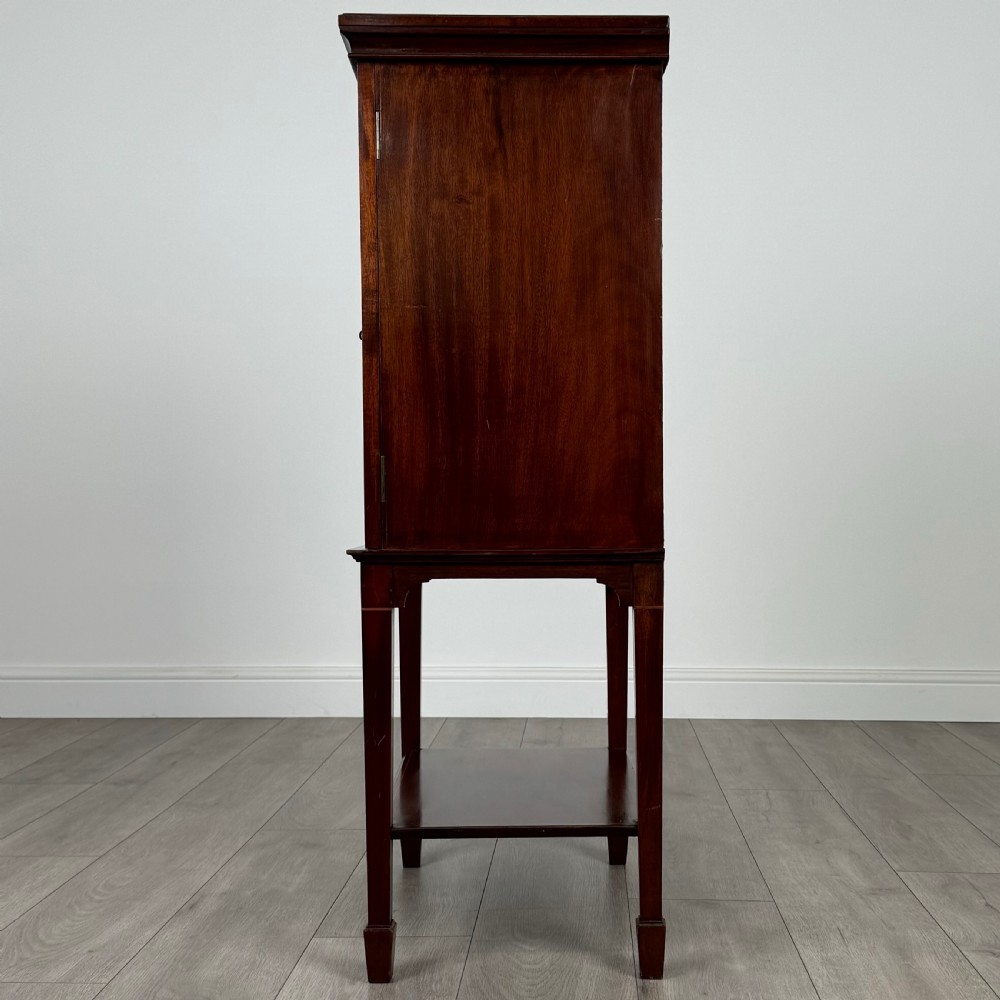 Antique 20th Century Fine Quality Cabinet In Mahogany View IV