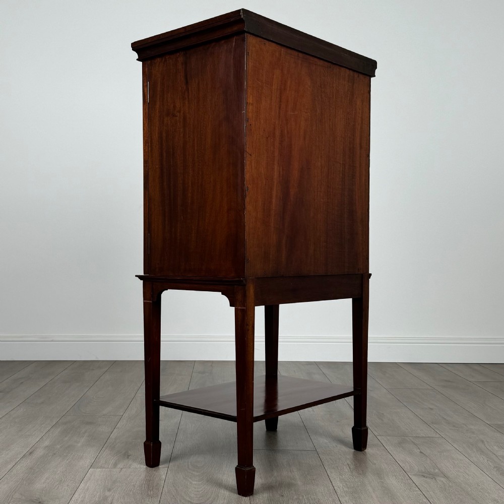 Antique 20th Century Fine Quality Cabinet In Mahogany View V