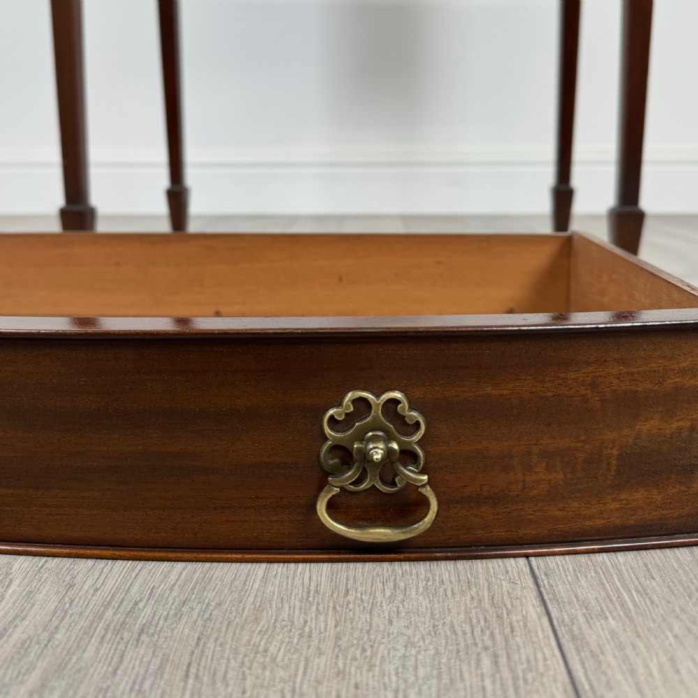 Antique 20th Century Small Mahogany Side Table View XI