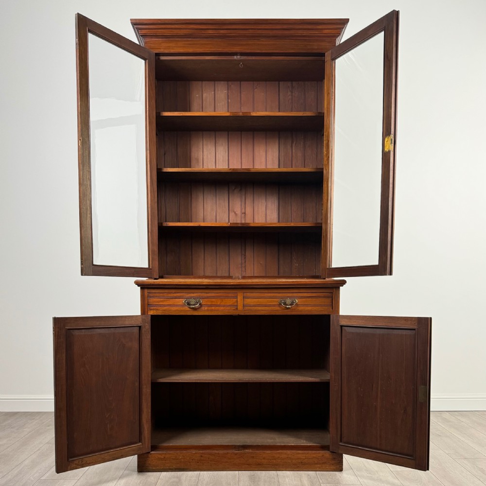 Antique 20th Century Fine Quality Bookcase In Walnut View III