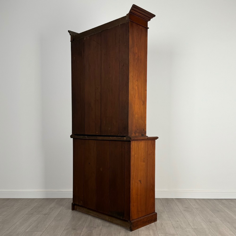 Antique 20th Century Fine Quality Bookcase In Walnut View VIII