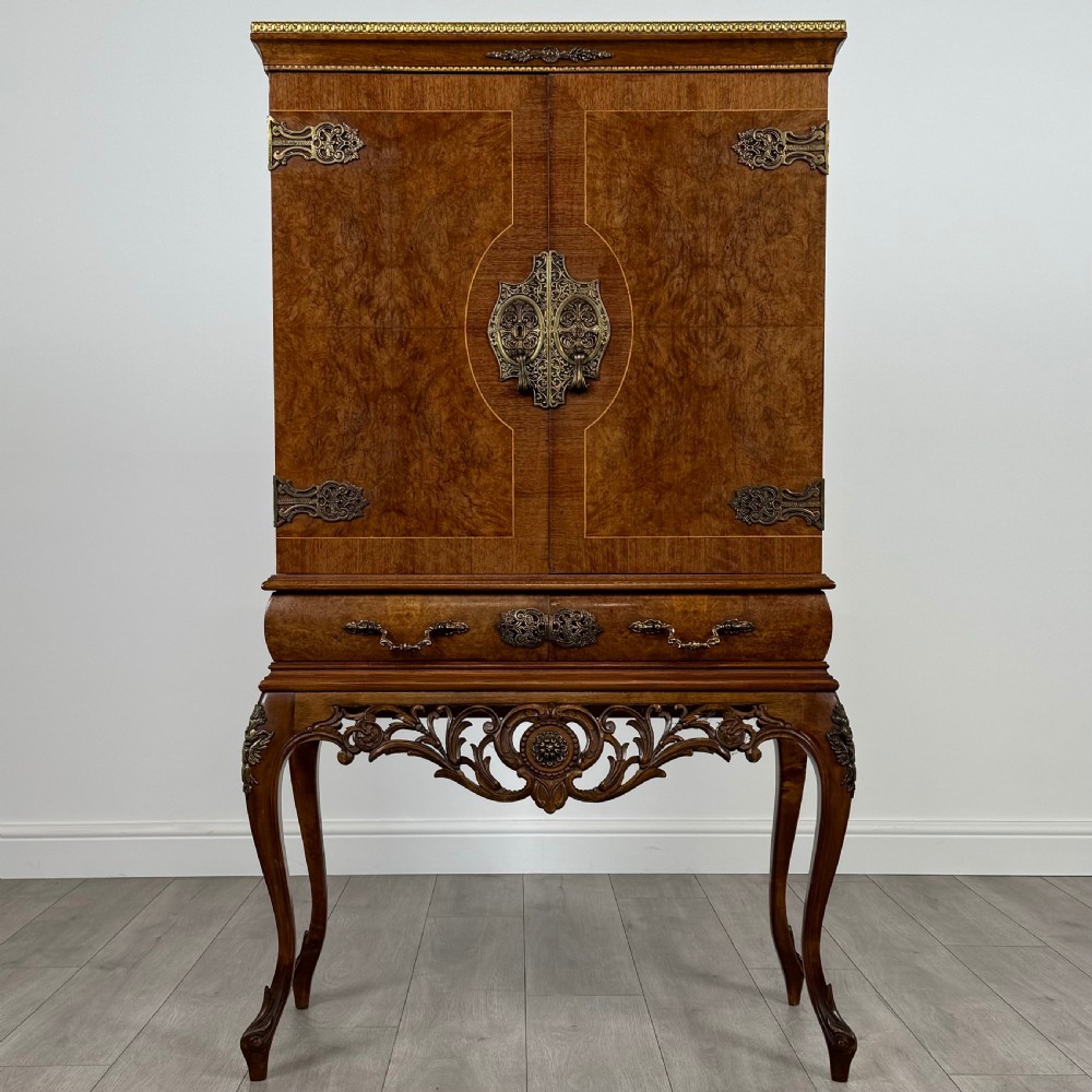 Antique 20th Century Fine Quality Burr Walnut Drinks Cabinet 