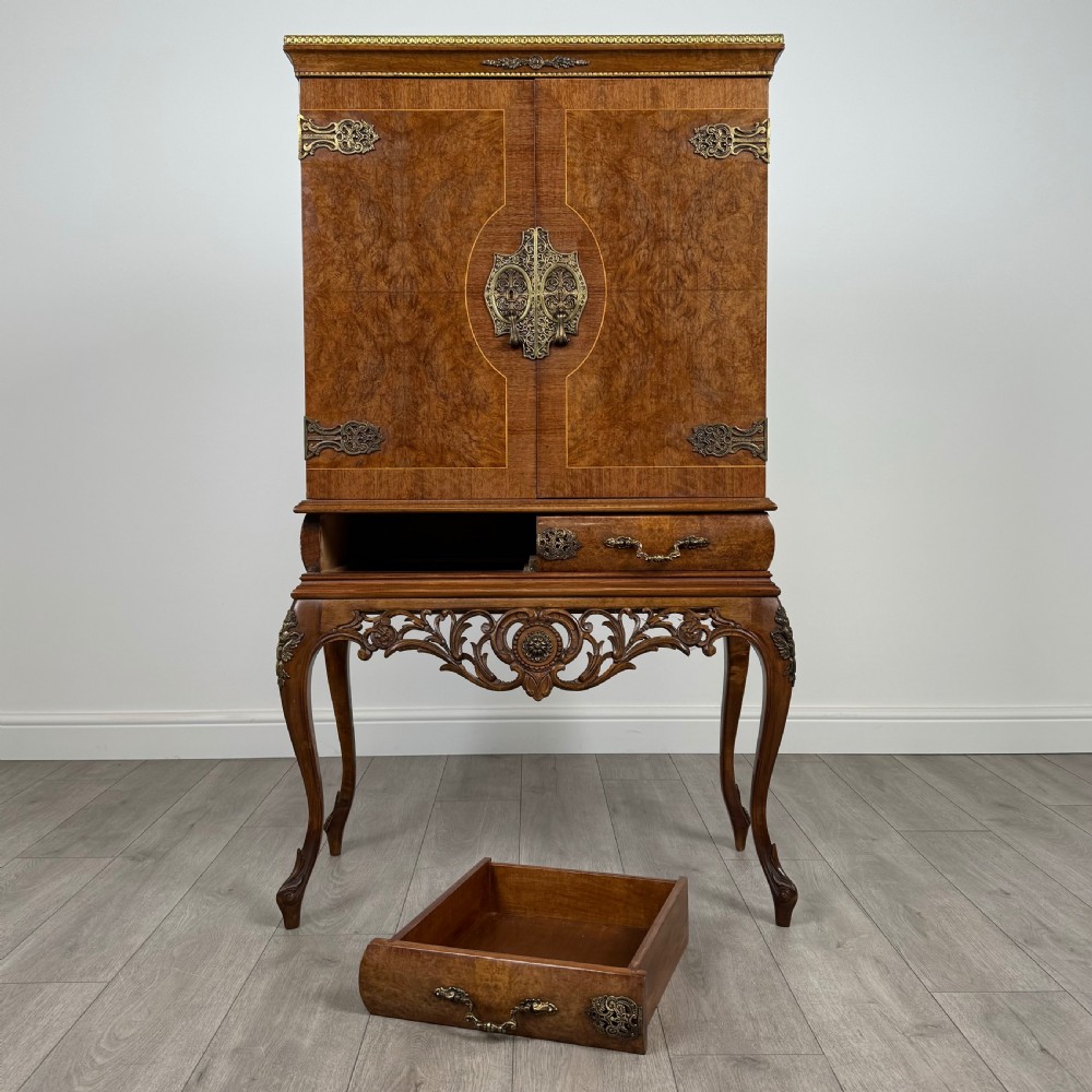 Antique 20th Century Fine Quality Burr Walnut Drinks Cabinet  View XV