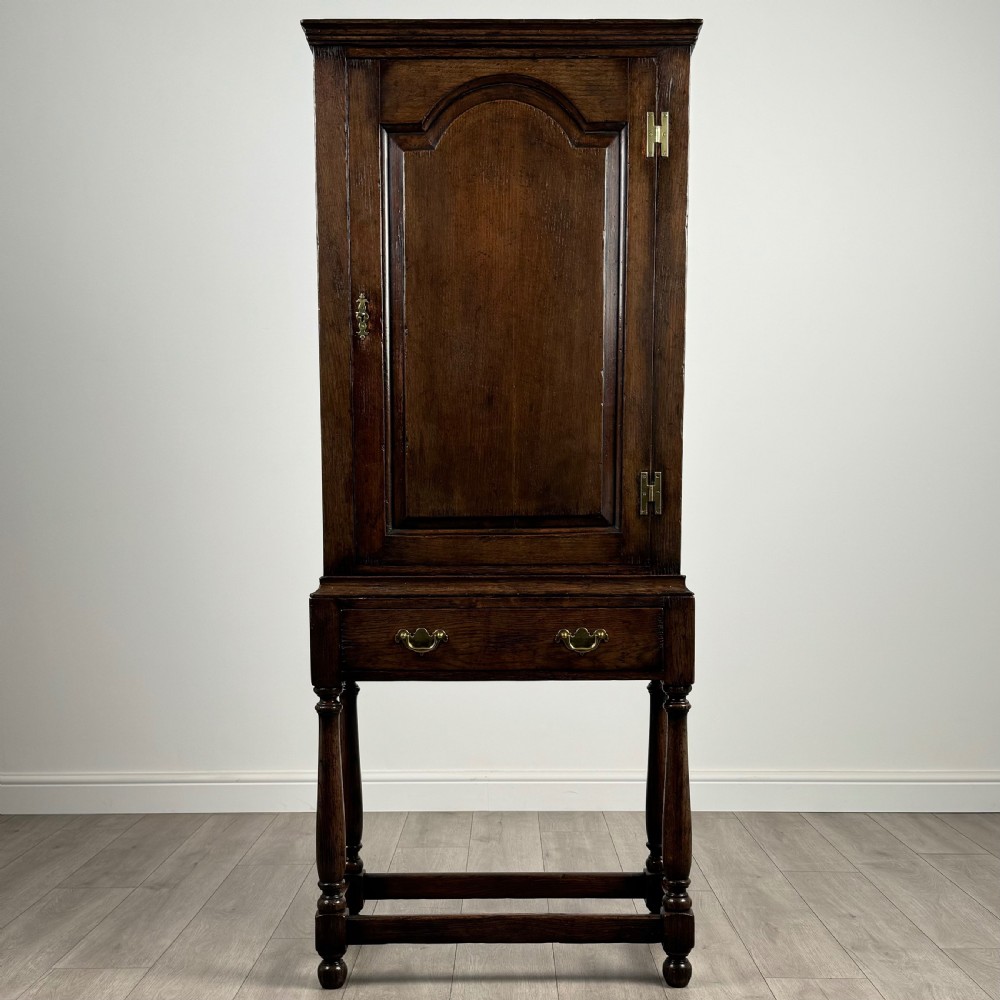  Antique 19th Century Fine Quality Oak Housekeepers Cupboard