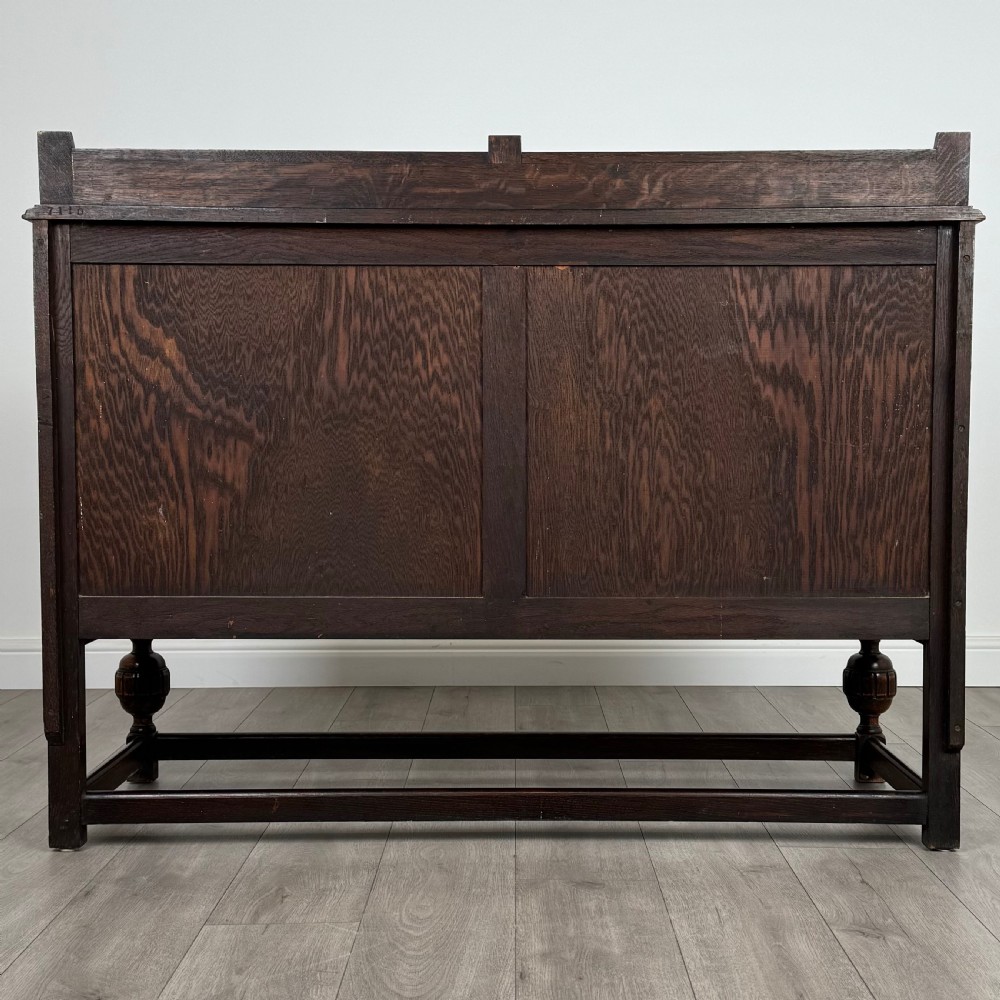 Antique 20th Century Fine Quality Sideboard In Oak  View VI
