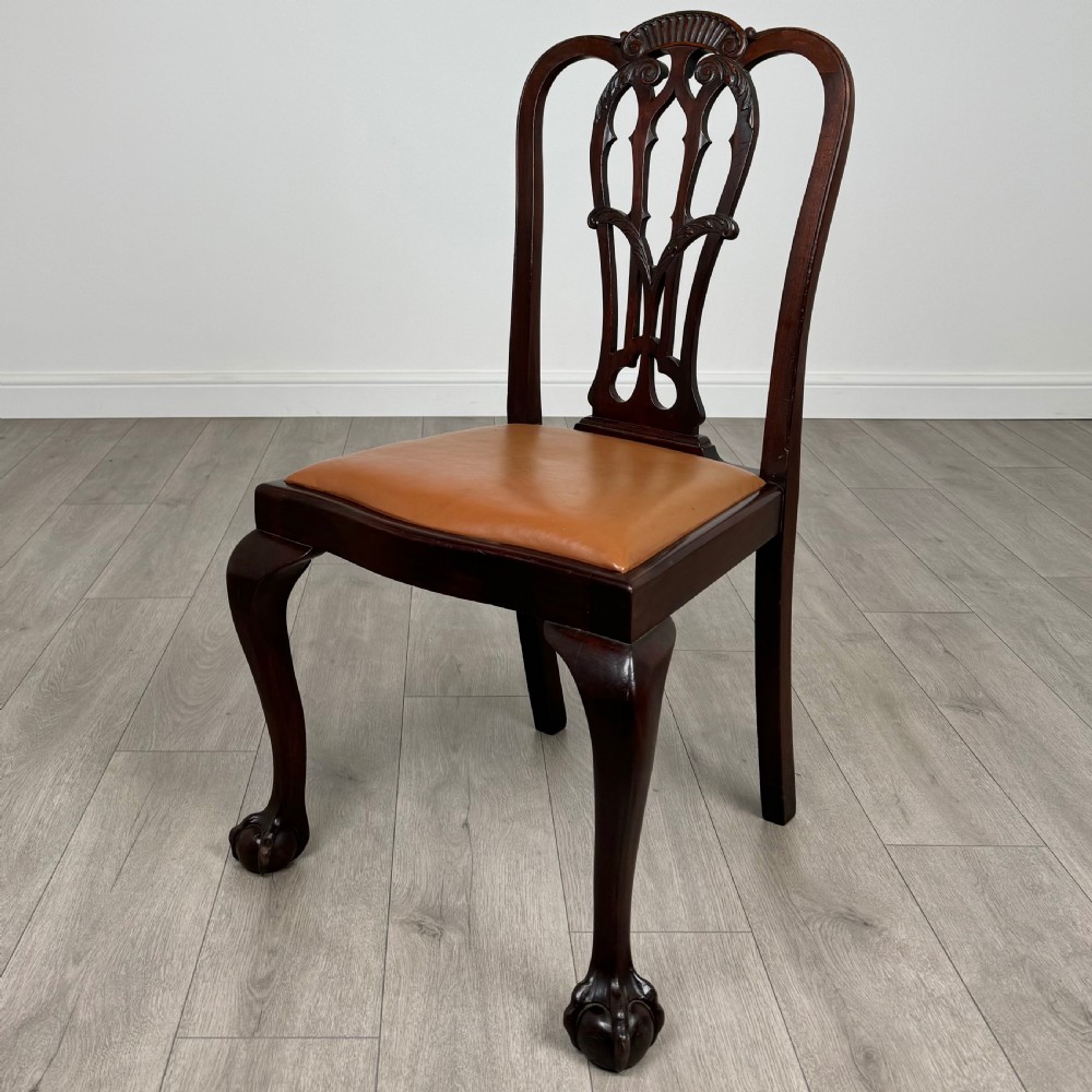  Antique 20th Century Set Of 6 Chippendale Style Dining Chairs View III