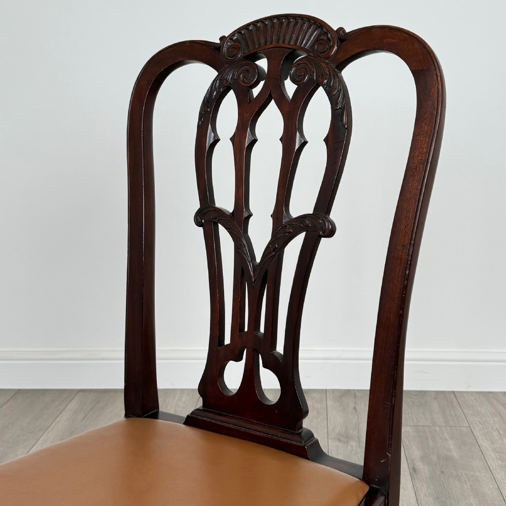  Antique 20th Century Set Of 6 Chippendale Style Dining Chairs View V